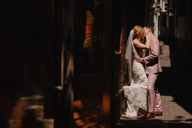 Wedding couple portraits in Oxford city centre